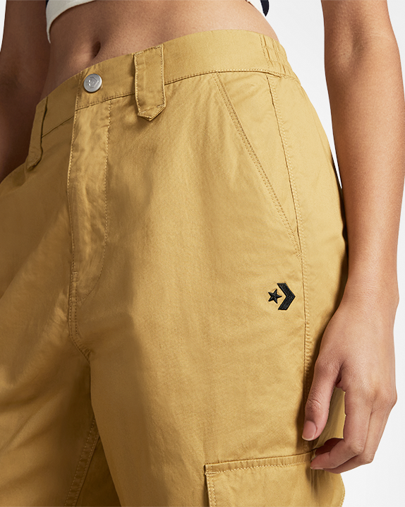 Relaxed Dunescape Cargo Pants Logo Close Up